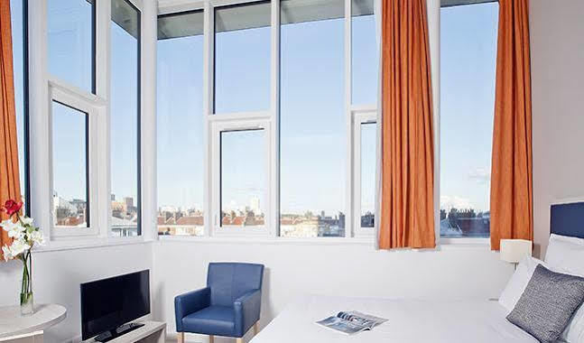 Sejours & Affaires Paris-davout 3* Parigi